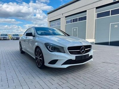 Second-hand Mercedes CLA180 122 CP (89 kW) 2014 Alb Berlinǎ