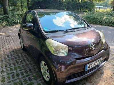 Toyota iQ