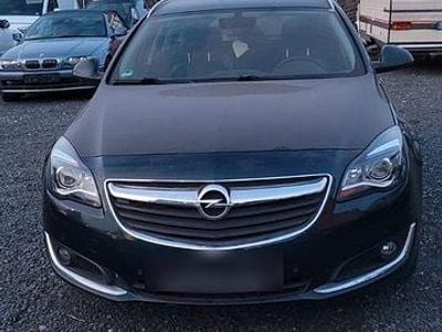 Usata Opel Insignia Eco 194 CV (142 kW) 2015 Verde Station wagon