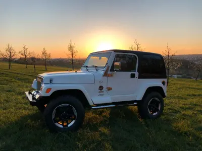 Brugt Jeep Wrangler Sahara 177 HK (130 kW) 1998 Hvid SUV