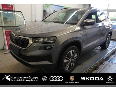 Graphitegrau metallic Gebraucht 2022 Skoda Karoq Tour SUV | 23.990 € (Superpreis)