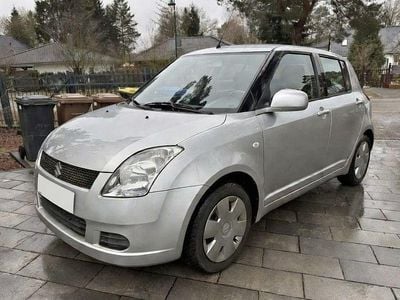 Gebraucht Suzuki Swift Club 92 PS (67 kW) 2007 Silber (metallic) Kleinwagen