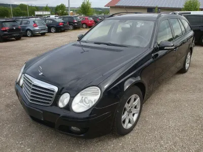 Używany Mercedes E280 Classic 231 KM (169 kW) 2007 Czarny Kombi