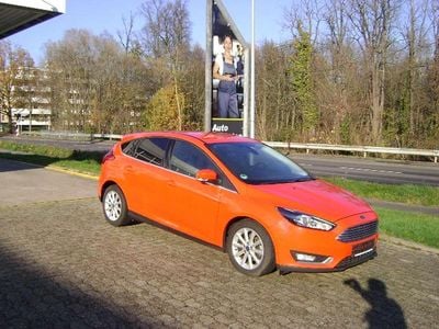 Rot Gebraucht 2018 Ford Focus Limousine | 4.680 € (Superpreis)