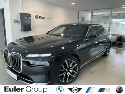 Gebraucht BMW i7 Sport Line 400 kW (544 PS) 2025 Schwarz Limousine