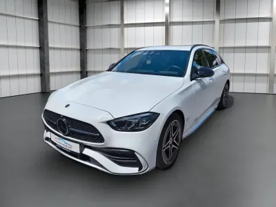 Gebraucht Mercedes 220 AMG 200 PS (147 kW) 2023 Weiß Limousine