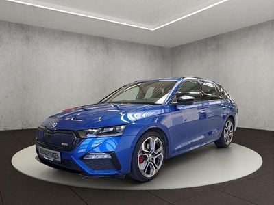 Raceblau metallic Gebraucht 2022 Skoda Octavia RS Kombi | 33.600 € (Teuer)