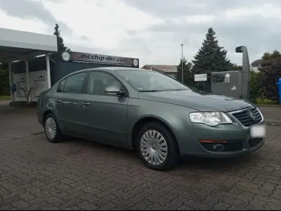 Gebraucht VW Passat 148 PS (108 kW) 2008 Braun Limousine