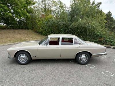 Gebraucht Jaguar XJ6 186 PS (136 kW) 1971 Ascot fawn Limousine