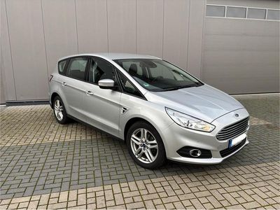 Silber Gebraucht 2019 Ford S-MAX Business Edition Van / Kleinbus | 8.999 € (Guter Preis)