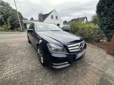 Gebraucht Mercedes C180 Avantgarde 156 PS (114 kW) 2011 Blau Limousine