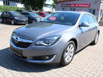 Gebraucht Opel Insignia 140 PS (102 kW) 2017 Grau Kombi