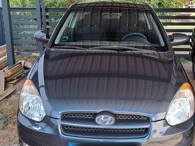 Gebraucht Hyundai Accent 97 PS (71 kW) 2006 Grau Limousine