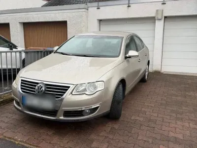Gebraucht VW Passat 116 PS (85 kW) 2006 Gold Limousine