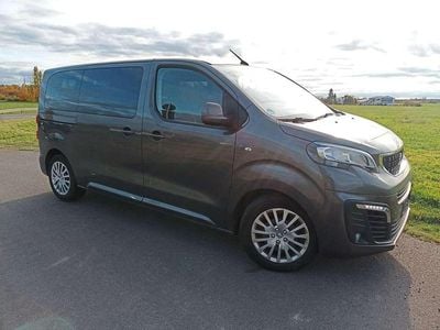 Peugeot Traveller