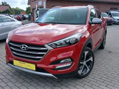 Gebraucht Hyundai Tucson Advantage 177 PS (130 kW) 2017 Rot SUV