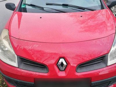 Second-hand Renault Clio II 2006 Roșu Hatchback
