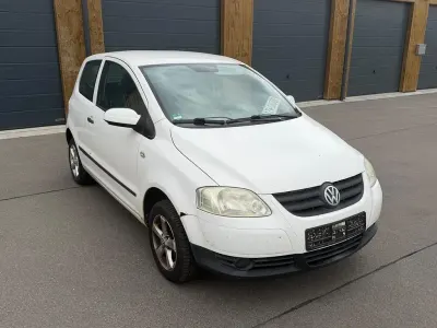 Gebraucht VW Fox Refresh 54 PS (39 kW) 2008 Weiß Kleinwagen