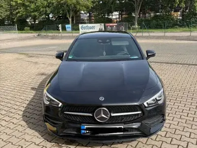 Gebraucht Mercedes CLA250e 218 PS (160 kW) 2021 Schwarz Coupé