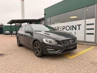 Gebraucht Volvo V60 Momentum 190 PS (139 kW) 2016 Grau Kombi