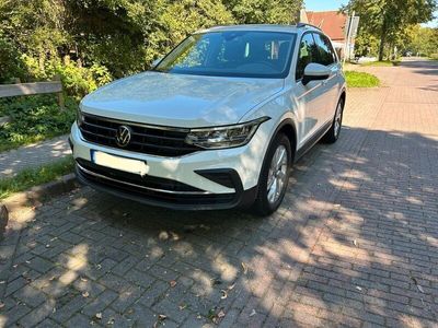 gebraucht VW Tiguan Life 1,5 l TSI OPF 110 kW (150 PS) 7-Gang-DSG Navi