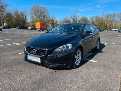 gebraucht Volvo V40 T2 1.6 120 PS - BJ 2014 - 113.000 km