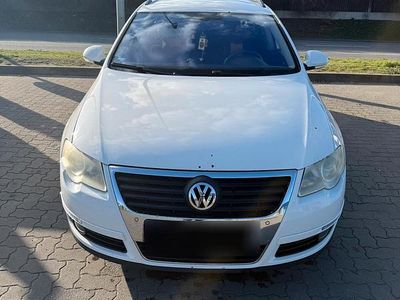 Gebraucht VW Passat 140 PS (102 kW) 2008 Weiß Kombi