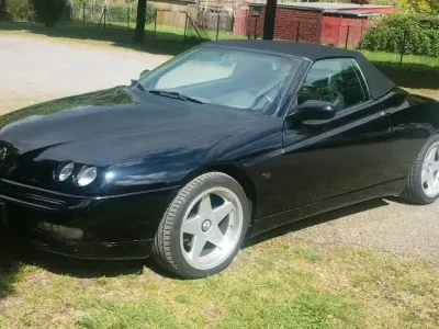 Gebraucht Alfa Romeo Spider 150 PS (110 kW) 1997 Schwarz Cabrio