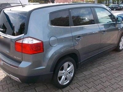 Begagnad Chevrolet Orlando 163 HK (119 kW) 2011 Grå Minibuss