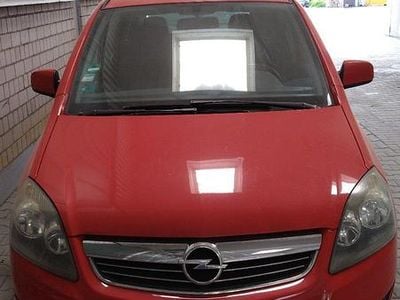 Gebraucht Opel Zafira 116 PS (85 kW) 2010 Rot Van / Kleinbus