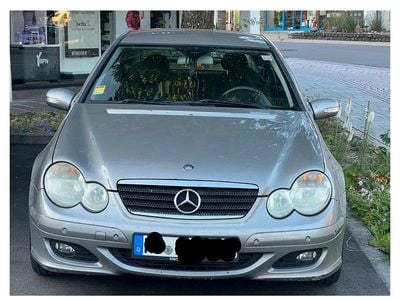Mercedes 220