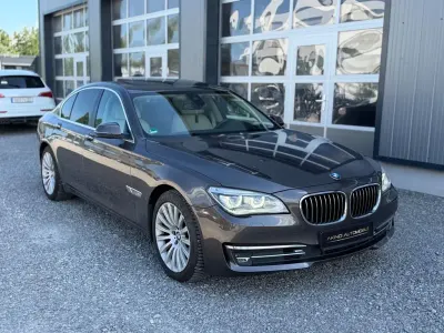 Gebraucht BMW 740 Comfort Edition 313 PS (230 kW) 2012 Braun Limousine