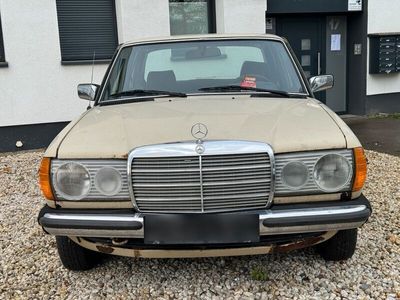 gebraucht Mercedes 240 w123