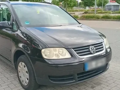 Gebraucht VW Touran 105 PS (77 kW) 2005 Schwarz Van / Kleinbus