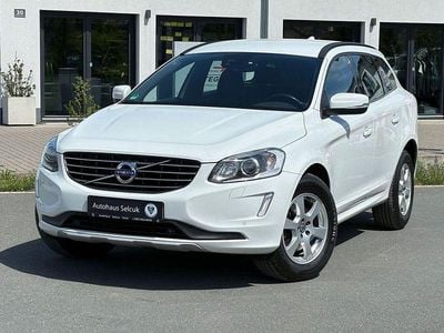 Gebraucht Volvo XC60 Momentum 190 PS (139 kW) 2015 Weiß SUV