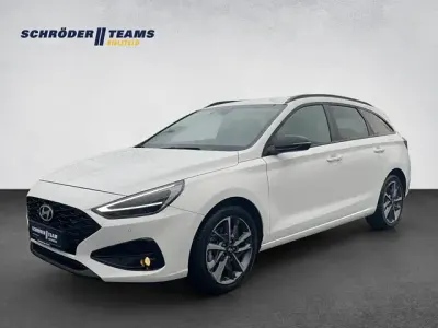 Gebraucht Hyundai i30 Trend 160 PS (117 kW) 2024 Schwarz Kombi