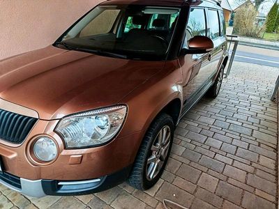 Usata Skoda Yeti 170 CV (125 kW) 2012 Marrone SUV