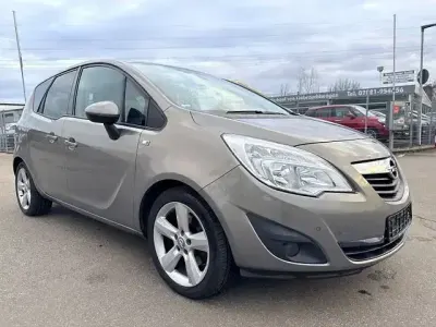 Używany Opel Meriva Edition 140 KM (102 kW) 2010 Brązowy Minivan