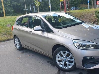 BMW 218