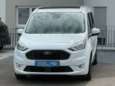 Gebraucht Ford Grand Tourneo Connect Titanium 120 PS (88 kW) 2022 Weiß Van / Kleinbus