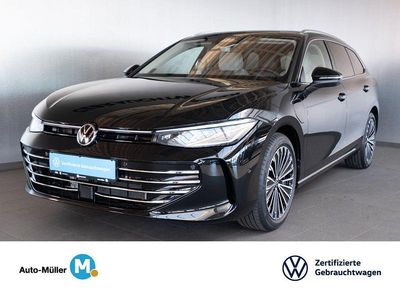 Grenadillschwarz metallic (metallic) Gebraucht 2025 VW Passat Elegance Kombi | 43.880 € (Etwas zu teuer)