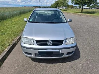 Gebraucht VW Polo 50 PS (36 kW) 2001 Silber Kleinwagen
