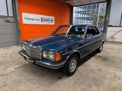 Gebraucht Mercedes 230 136 PS (100 kW) 1984 Lapisblaumetallic Coupé