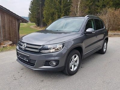 Gebraucht VW Tiguan Sportline 160 PS (117 kW) 2012 Grau SUV