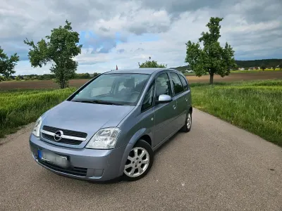Gebraucht Opel Meriva 90 PS (66 kW) 2005 Silber Van / Kleinbus