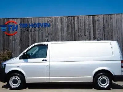 Gebraucht VW T5 140 PS (102 kW) 2013 Silber Van