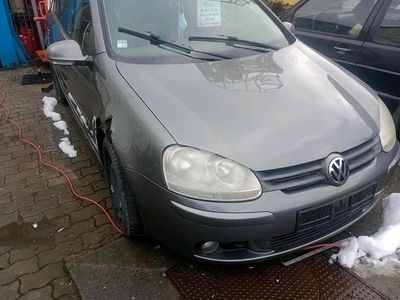 Usata VW Golf V 105 CV (77 kW) 2007 Berlina