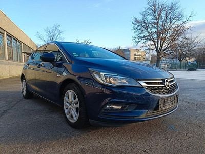 Gebraucht Opel Astra Innovation 105 PS (77 kW) 2016 Blau Limousine