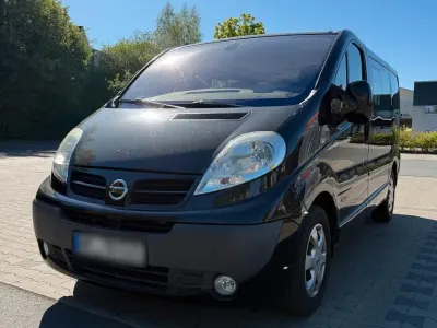 Gebraucht Nissan Primastar 114 PS (83 kW) 2007 Schwarz Van / Kleinbus