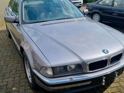 Andere farben Gebraucht 1994 BMW 740 Limousine | 16.800 €